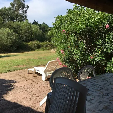 Lavu Santu Hébergement de vacances